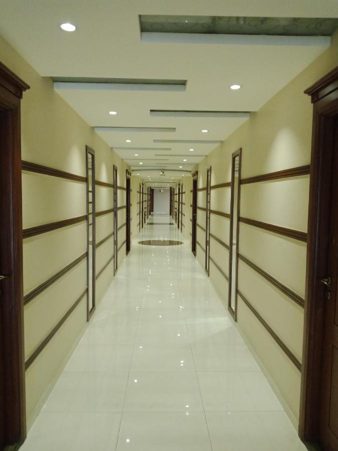 Avari Xpress Faisalabad Bagian luar foto